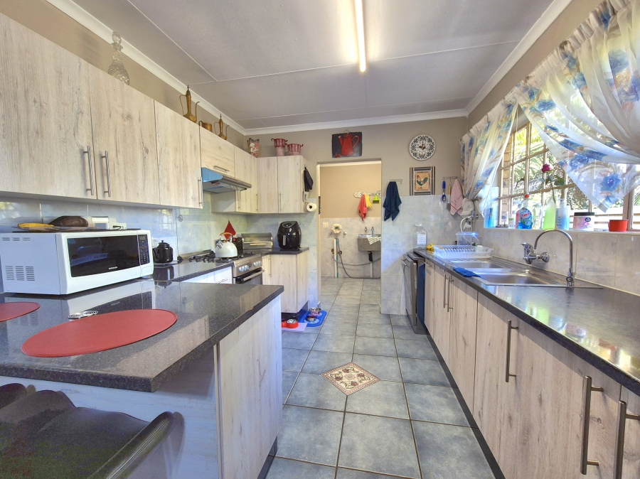 2 Bedroom Property for Sale in Denneoord Gauteng