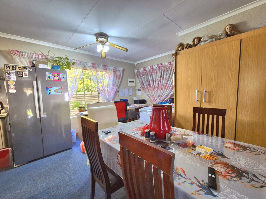 2 Bedroom Property for Sale in Denneoord Gauteng