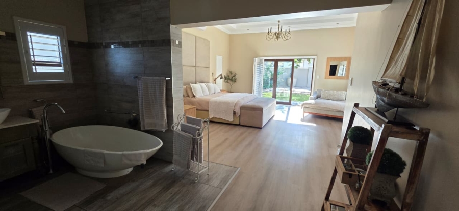 6 Bedroom Property for Sale in Emfuleni Golf Estate Gauteng