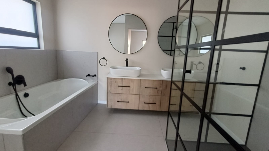 5 Bedroom Property for Sale in Emfuleni Golf Estate Gauteng