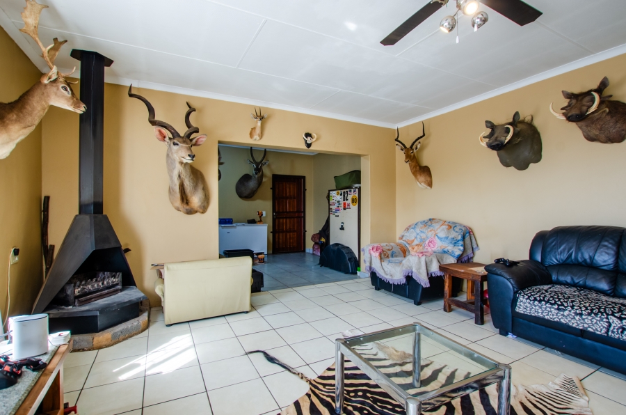 5 Bedroom Property for Sale in Rensburg Gauteng