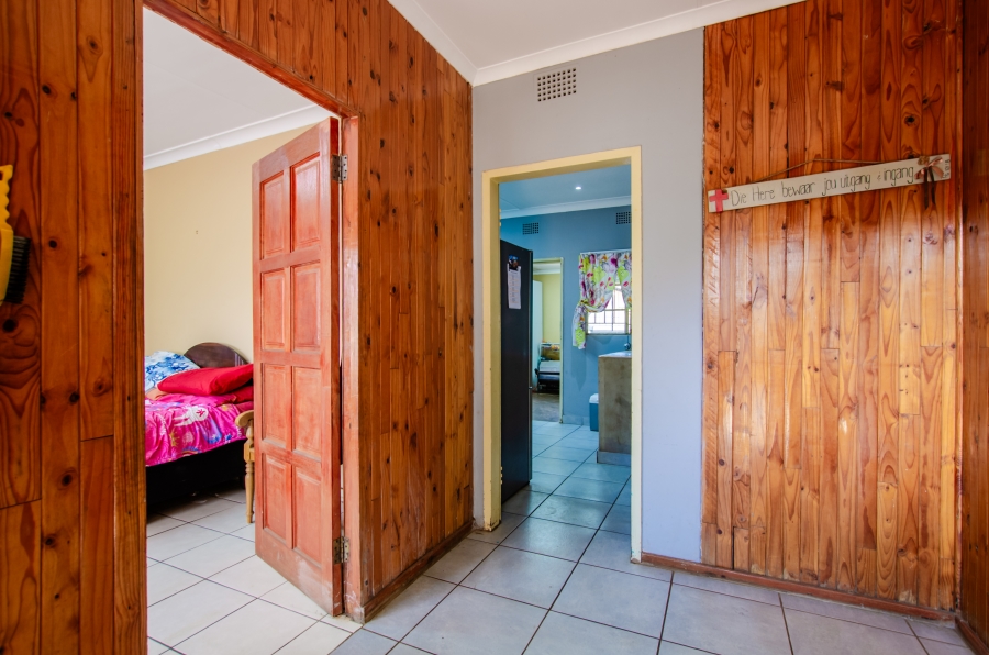 5 Bedroom Property for Sale in Rensburg Gauteng