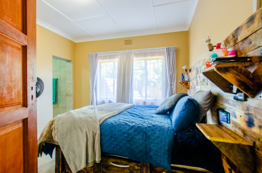 5 Bedroom Property for Sale in Rensburg Gauteng