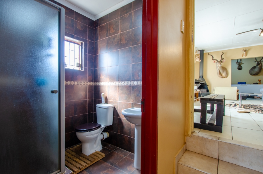 5 Bedroom Property for Sale in Rensburg Gauteng