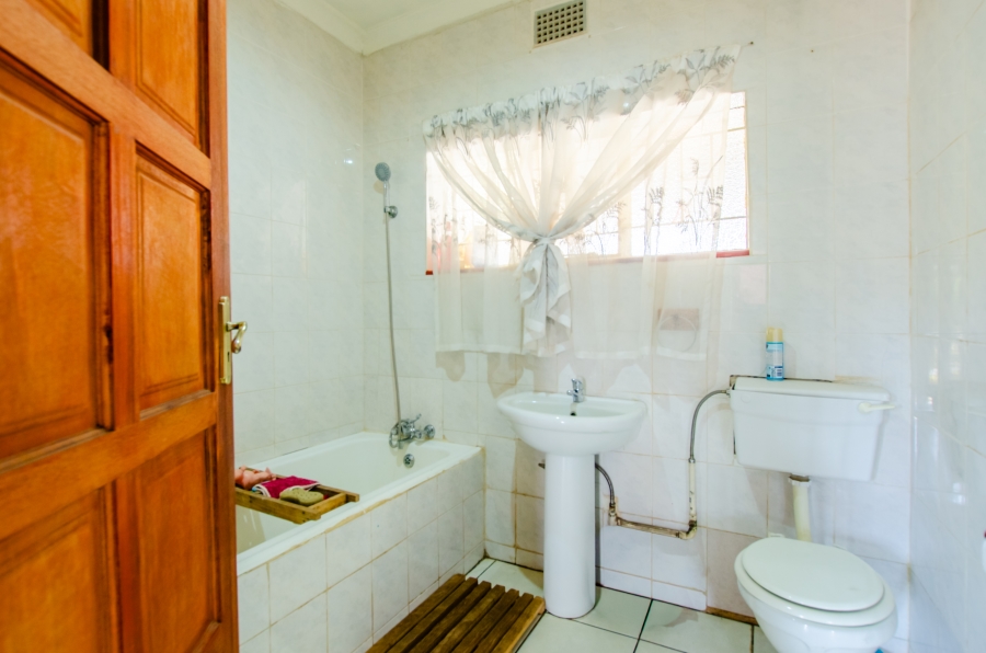 5 Bedroom Property for Sale in Rensburg Gauteng