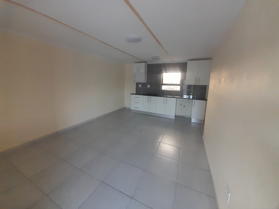 1 Bedroom Property for Sale in The Hill Gauteng
