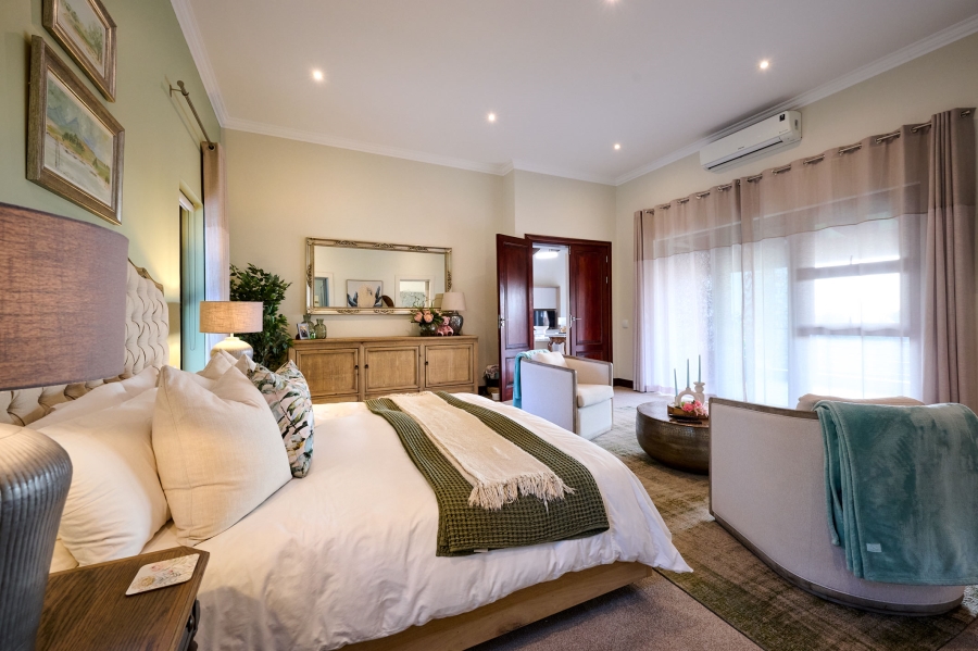 5 Bedroom Property for Sale in Waterfall Equestrian Estate Gauteng