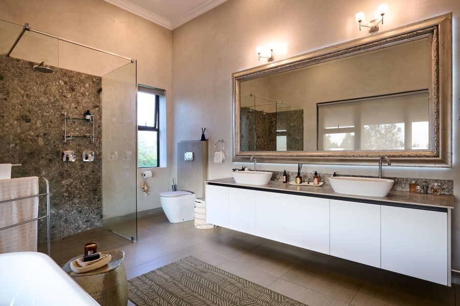 5 Bedroom Property for Sale in Waterfall Equestrian Estate Gauteng