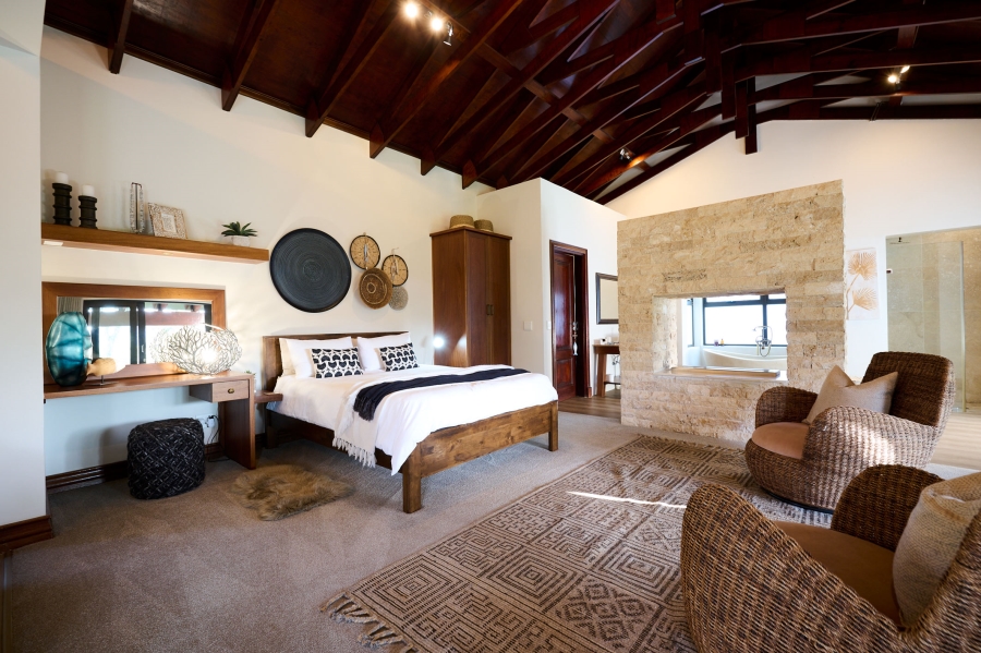 5 Bedroom Property for Sale in Waterfall Equestrian Estate Gauteng