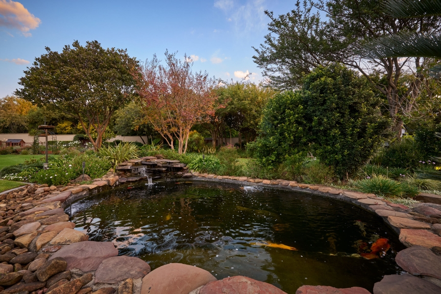 5 Bedroom Property for Sale in Waterfall Equestrian Estate Gauteng