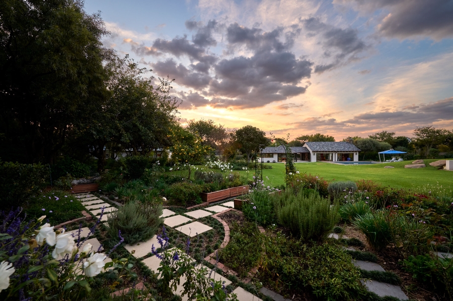 5 Bedroom Property for Sale in Waterfall Equestrian Estate Gauteng