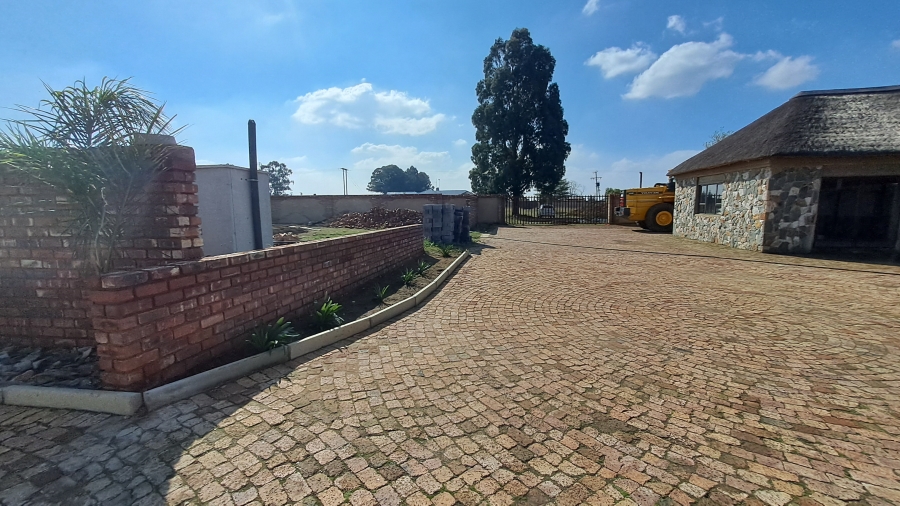 Commercial Property for Sale in Spaarwater Gauteng