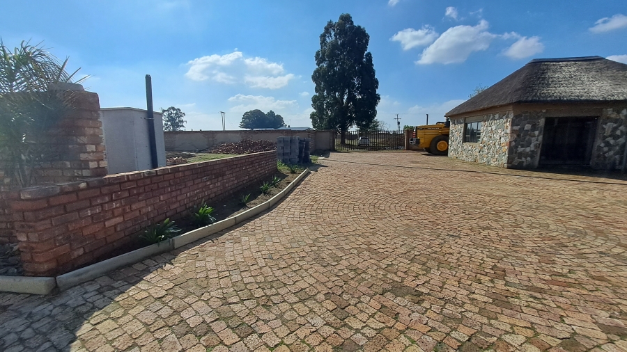 Commercial Property for Sale in Spaarwater Gauteng