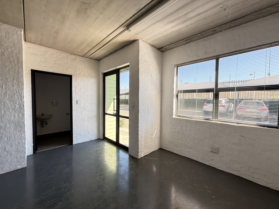To Let Commercial Property for Rent in President Park Gauteng