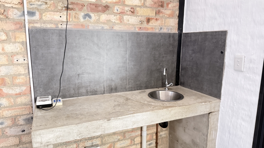 To Let Commercial Property for Rent in President Park Gauteng