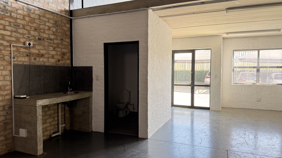 To Let Commercial Property for Rent in President Park Gauteng