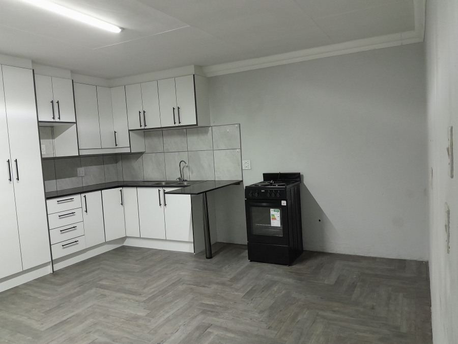 To Let 1 Bedroom Property for Rent in Dunnottar Gauteng