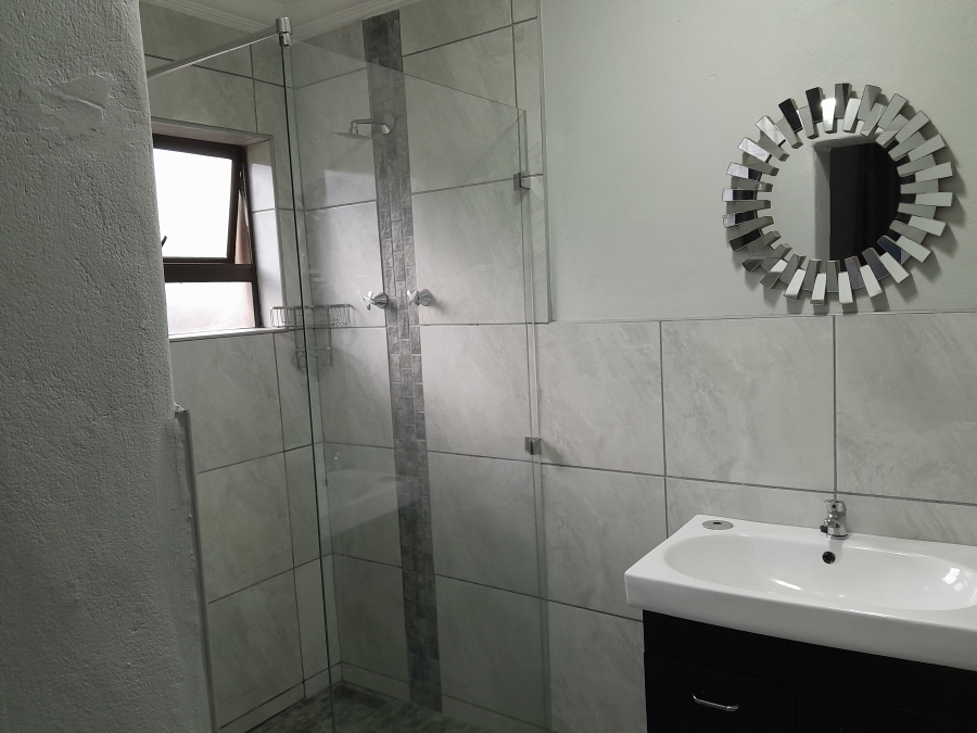 To Let 1 Bedroom Property for Rent in Dunnottar Gauteng