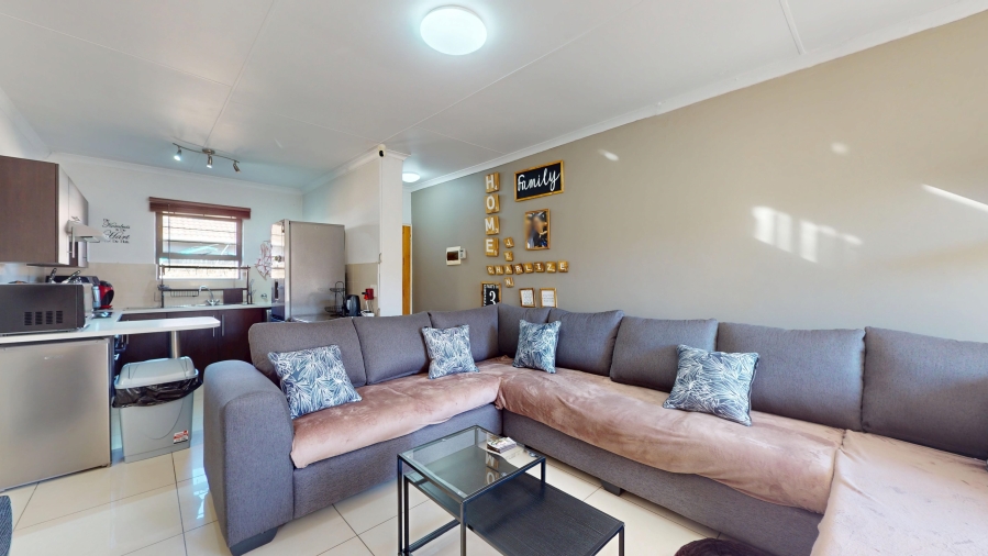 2 Bedroom Property for Sale in Parkrand Gauteng