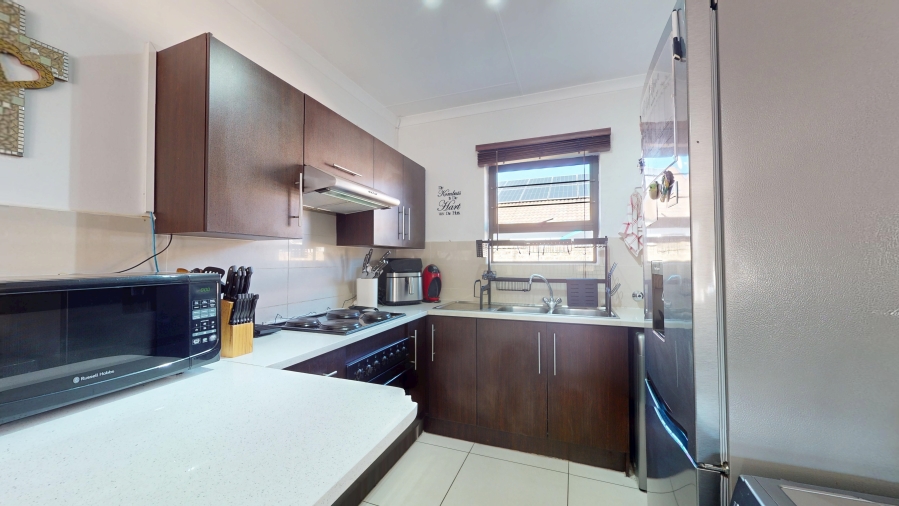 2 Bedroom Property for Sale in Parkrand Gauteng