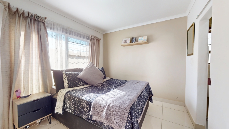 2 Bedroom Property for Sale in Parkrand Gauteng