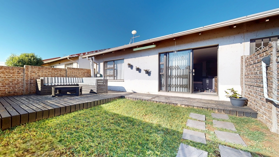 2 Bedroom Property for Sale in Parkrand Gauteng