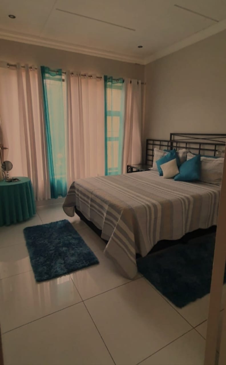 3 Bedroom Property for Sale in Linmeyer Gauteng