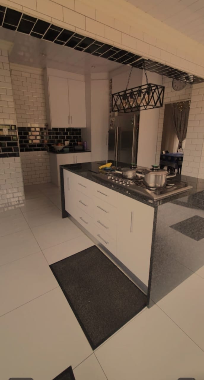 3 Bedroom Property for Sale in Linmeyer Gauteng