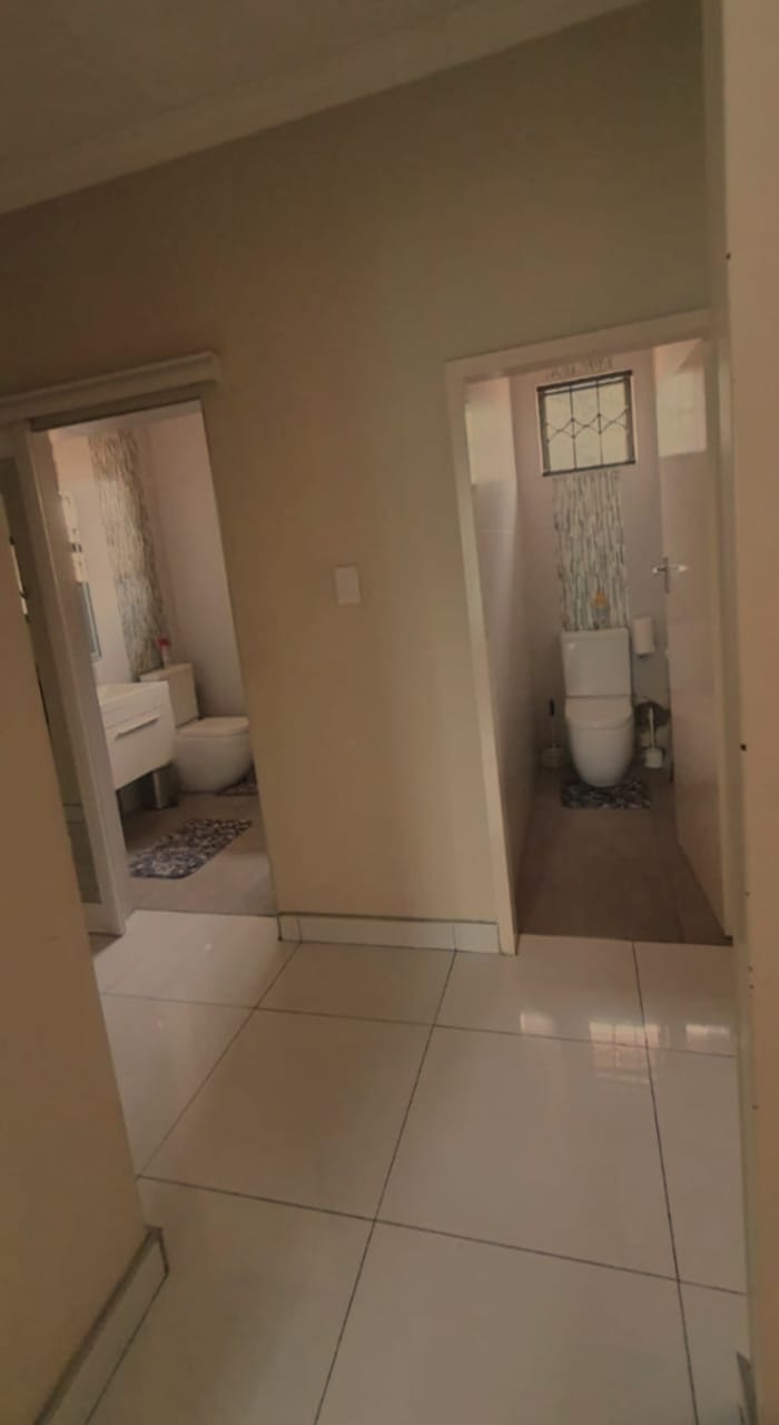 3 Bedroom Property for Sale in Linmeyer Gauteng