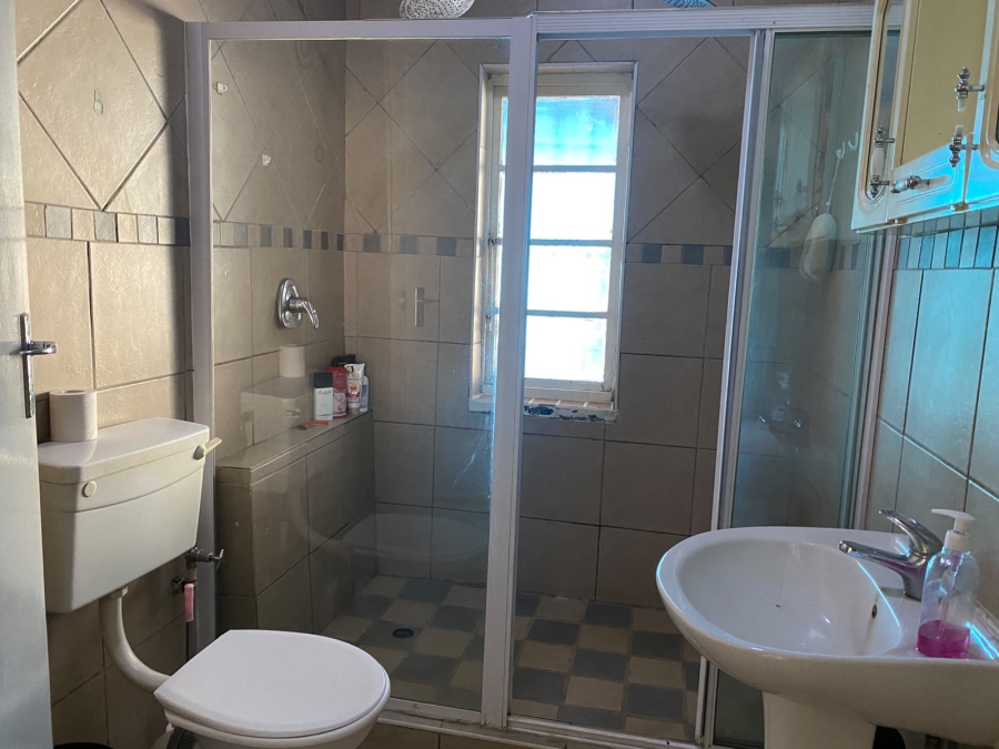 3 Bedroom Property for Sale in Edenvale Central Gauteng