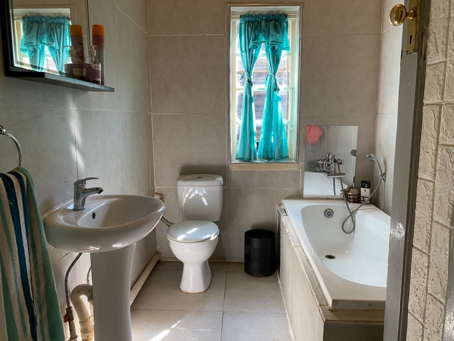 3 Bedroom Property for Sale in Edenvale Central Gauteng