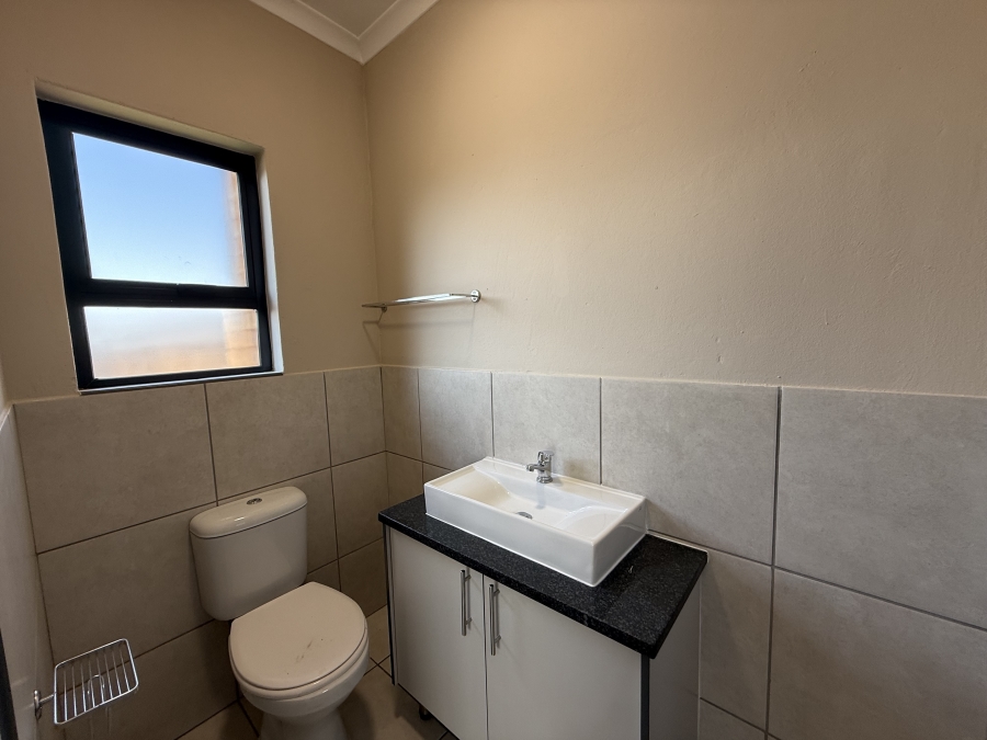 To Let 3 Bedroom Property for Rent in Ravenswood Gauteng