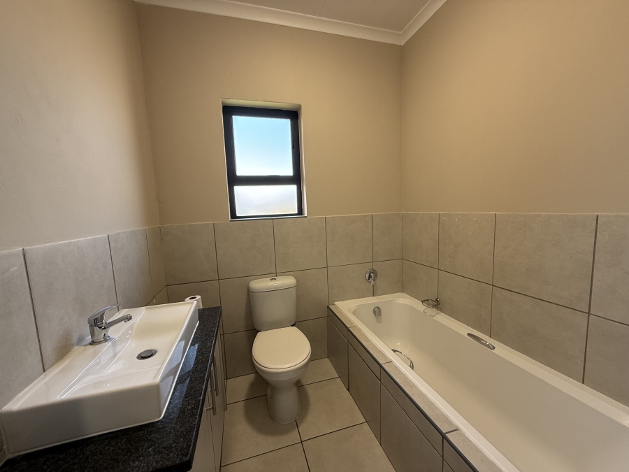 To Let 3 Bedroom Property for Rent in Ravenswood Gauteng