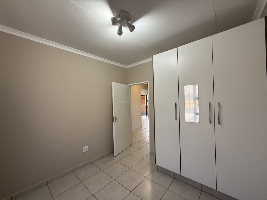 To Let 3 Bedroom Property for Rent in Ravenswood Gauteng