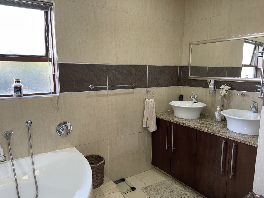 3 Bedroom Property for Sale in Eligwa Estate Gauteng