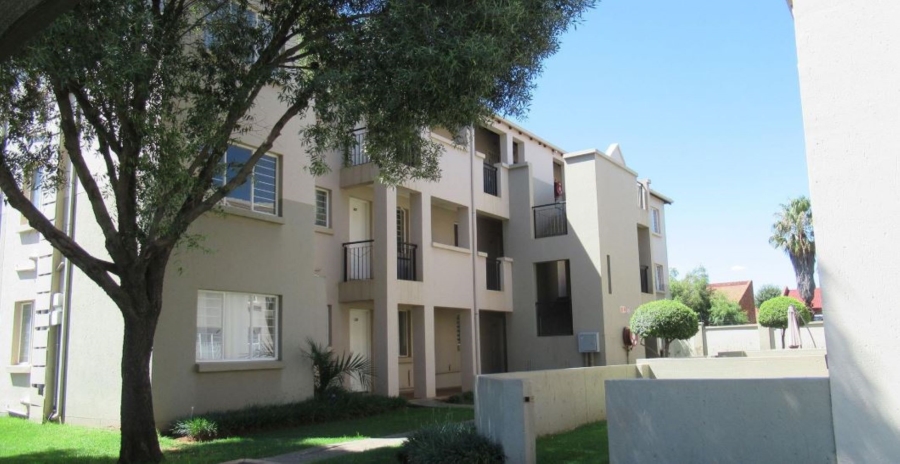 2 Bedroom Property for Sale in Klippoortje Gauteng