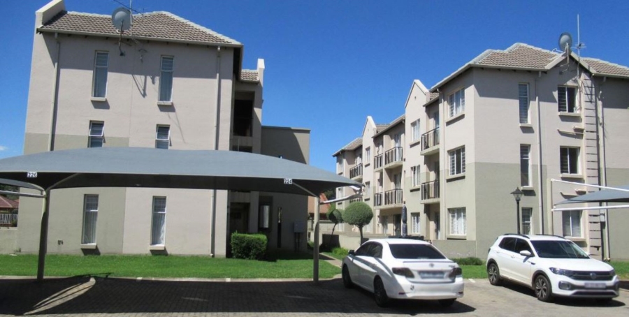 2 Bedroom Property for Sale in Klippoortje Gauteng