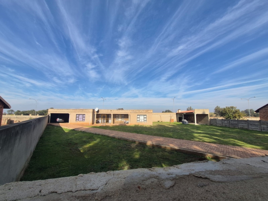 0 Bedroom Property for Sale in Unitas Park Gauteng