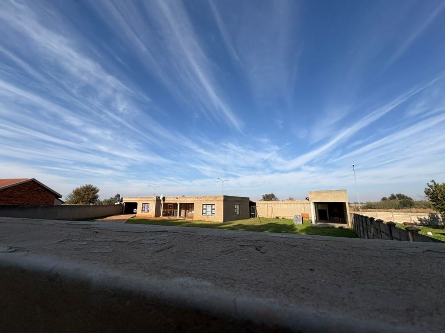 0 Bedroom Property for Sale in Unitas Park Gauteng