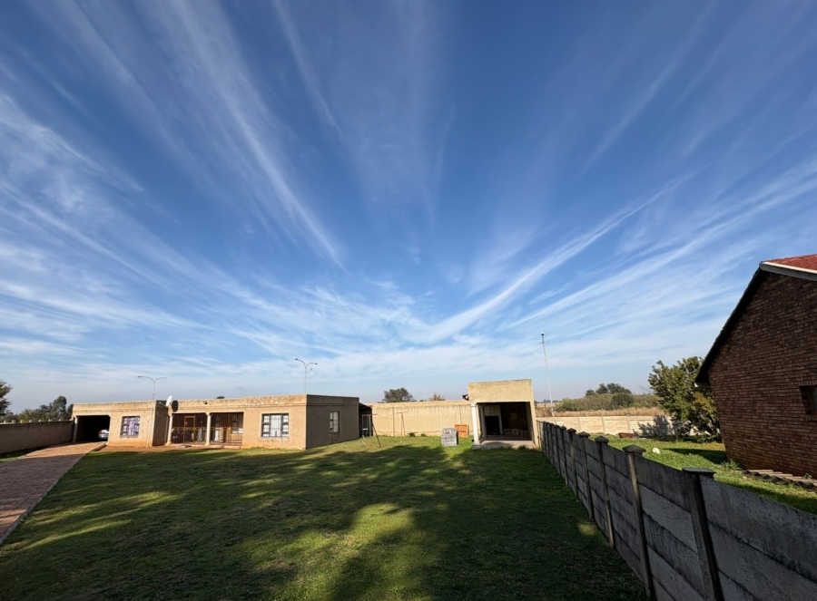 0 Bedroom Property for Sale in Unitas Park Gauteng