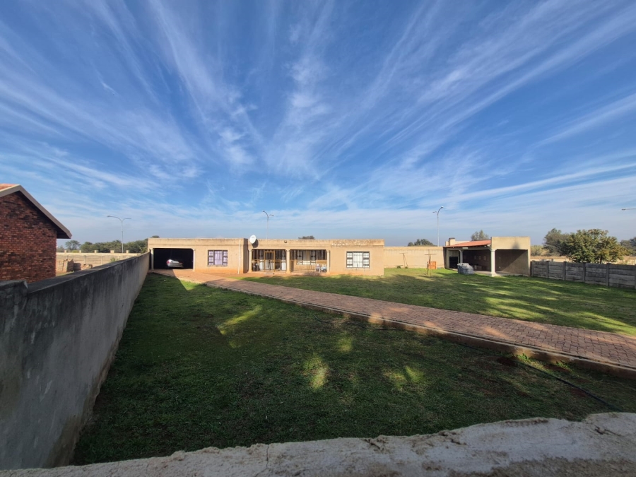 0 Bedroom Property for Sale in Unitas Park Gauteng
