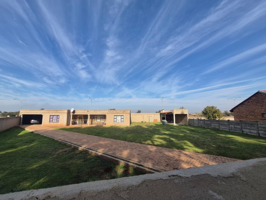 0 Bedroom Property for Sale in Unitas Park Gauteng
