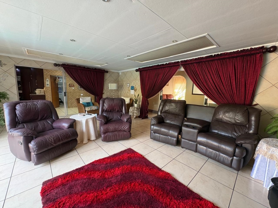 6 Bedroom Property for Sale in Meyerton Ext 6 Gauteng