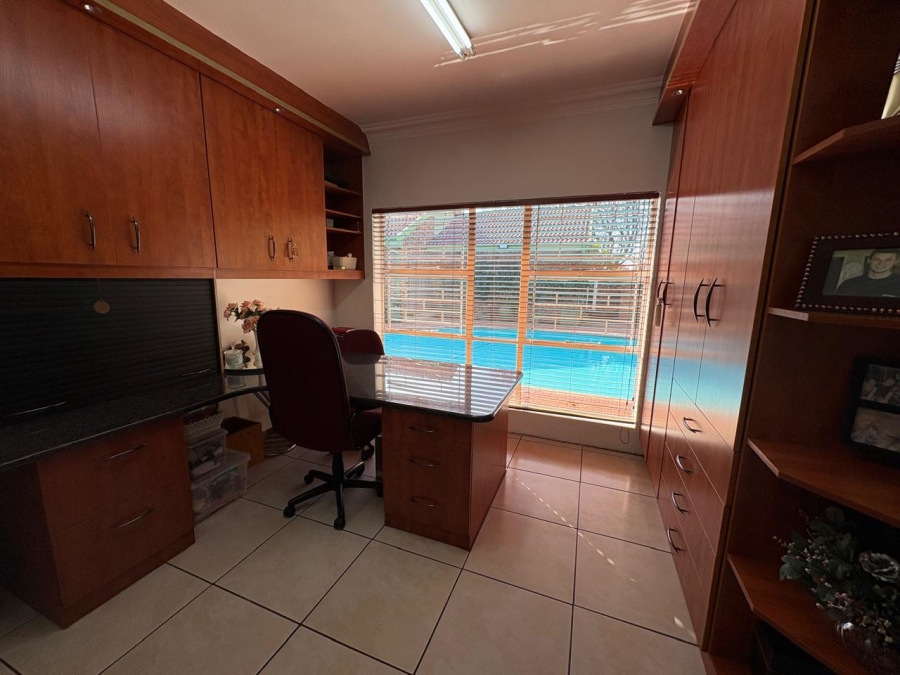 6 Bedroom Property for Sale in Meyerton Ext 6 Gauteng