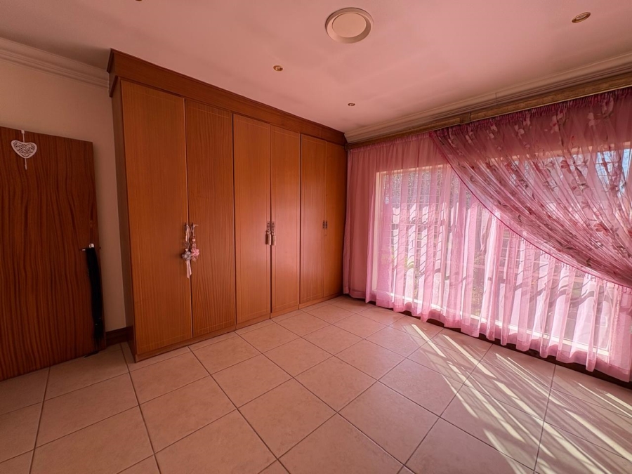 6 Bedroom Property for Sale in Meyerton Ext 6 Gauteng