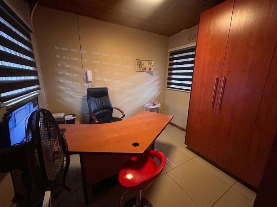 20 Bedroom Property for Sale in Vanderbijlpark SE 7 Gauteng
