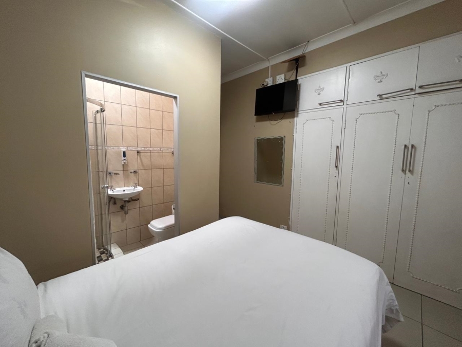 20 Bedroom Property for Sale in Vanderbijlpark SE 7 Gauteng