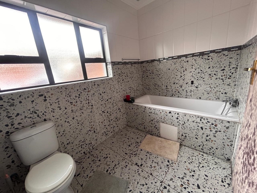 20 Bedroom Property for Sale in Vanderbijlpark SE 7 Gauteng