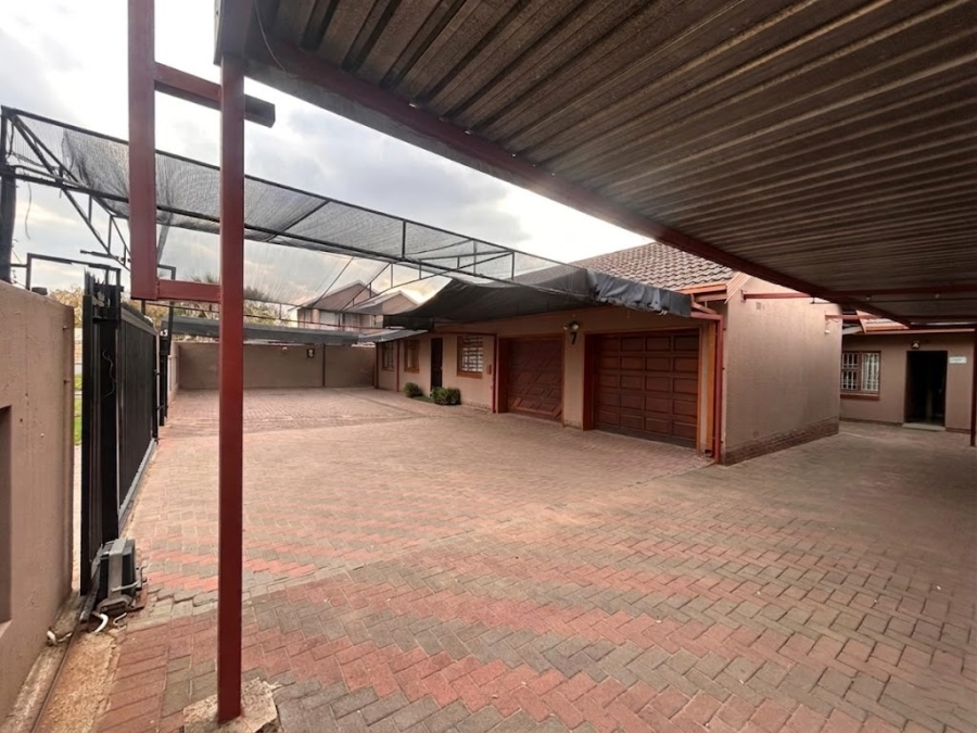 20 Bedroom Property for Sale in Vanderbijlpark SE 7 Gauteng