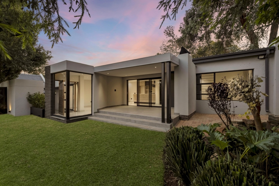 3 Bedroom Property for Sale in Linden Gauteng